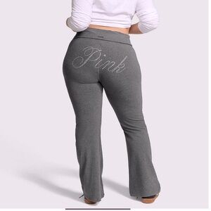 Victoria secret bedazzled flared leggings🩶🧦